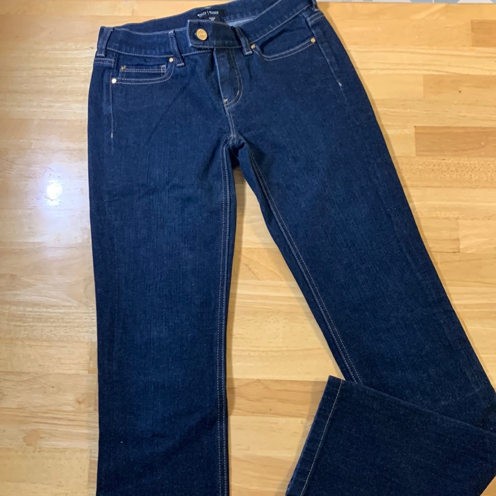White House Black Market size 0 skinny low rise jeans.